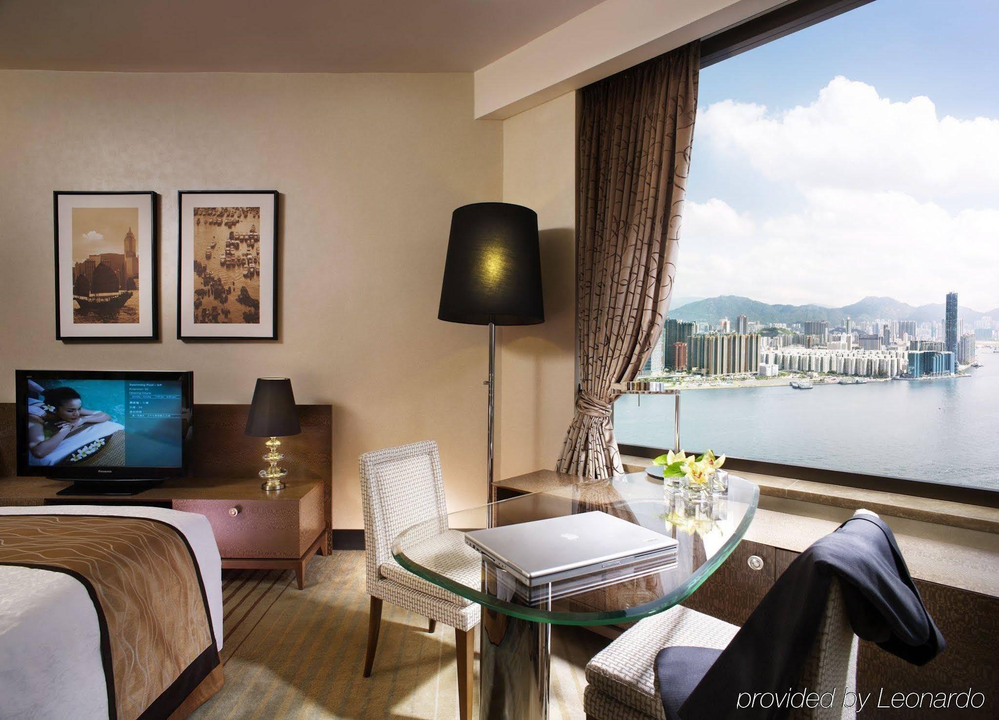 Harbour Grand Hotel 5*