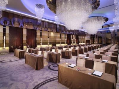 Hotel Harbour Grand 5*